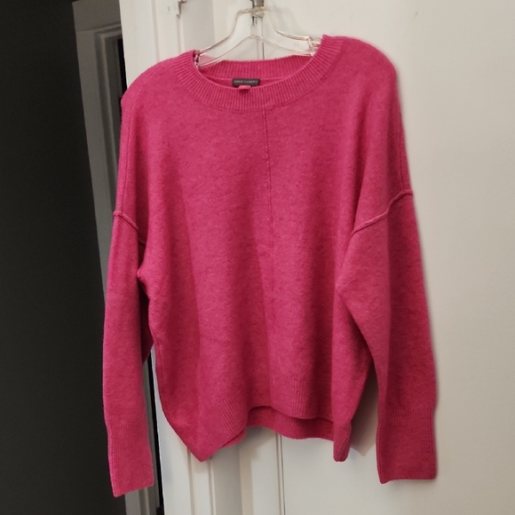 Vince Camuto Vibrant Pink Crew Neck Sweater - Picture 1 of 6